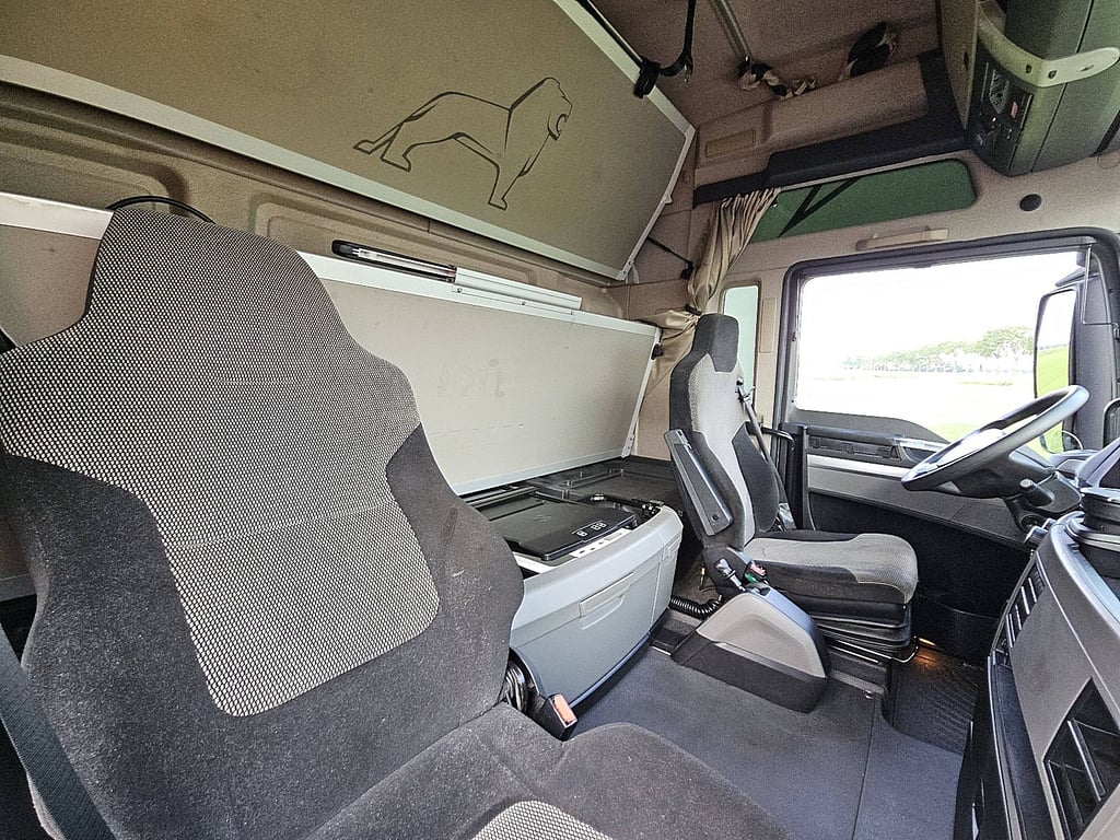 Heavy machinery product image - Image 15 of 16