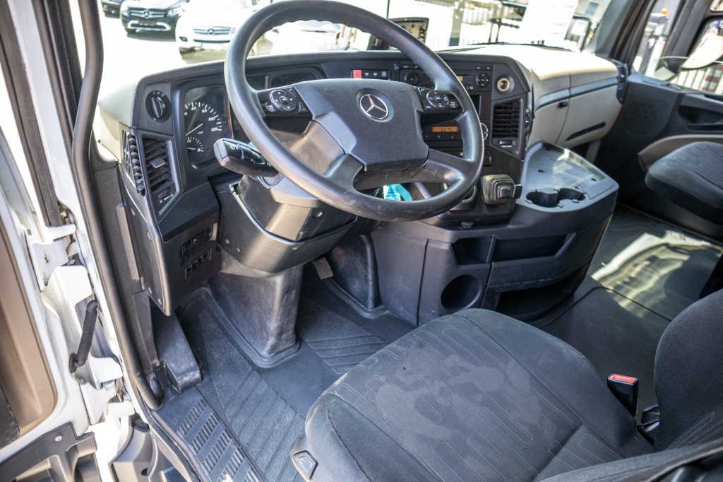 MERCEDES AROCS 1845 HAD - 4X4 + HYDR. 2017 E60095 AROCS 1845 HAD - 4X4 + HYDR. 2017 1 image 9