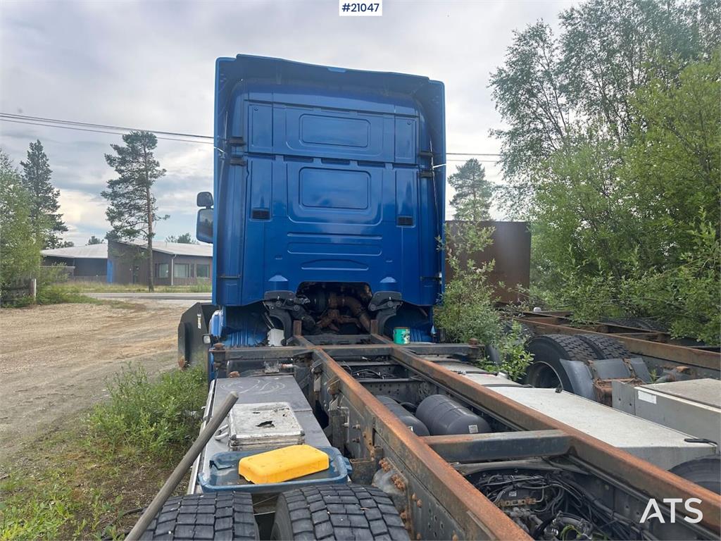 Scania R500 container truck w/ lift and replaced engine. 2005 21047 R500 container truck w/ lift and replaced engine. 2005...