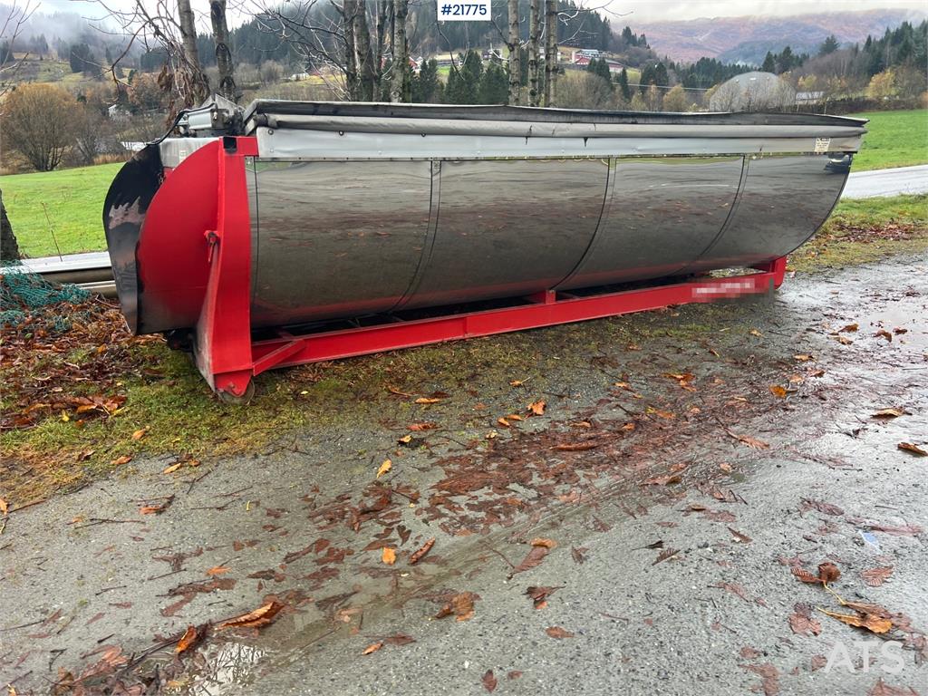 BFAB asphalt tank w/ air-controlled canopy 2015 21775 BFAB asphalt tank w/ air-controlled canopy 2015 1 image 5