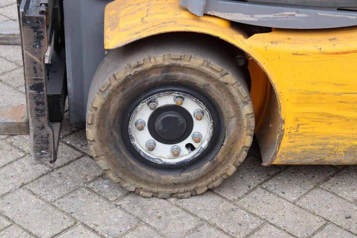 Heavy machinery product image - Image 14 of 15