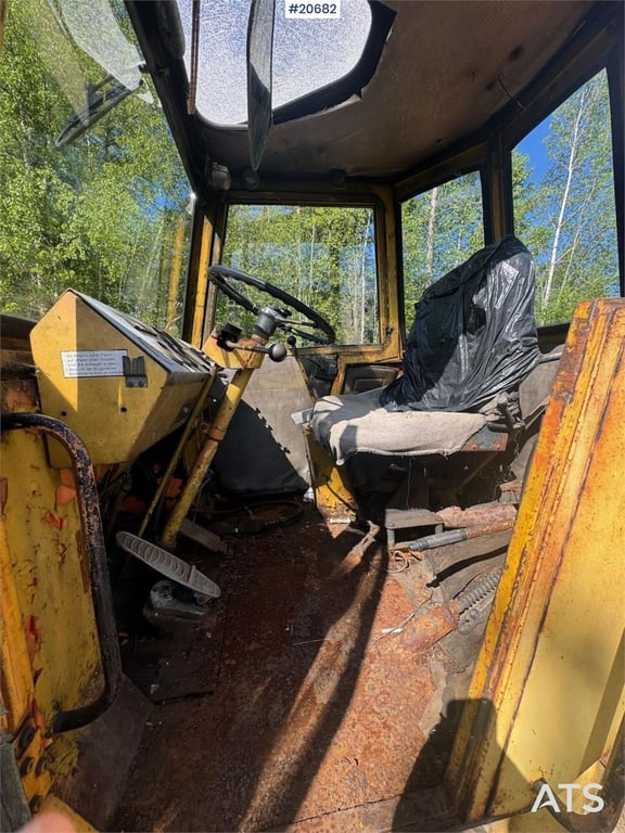 Hanomag 44 Wheel Loader – Approx. Model 1970 20682 Hanomag 44 Wheel Loader – Approx. Model 1970 1 Wheel Loaders image 15