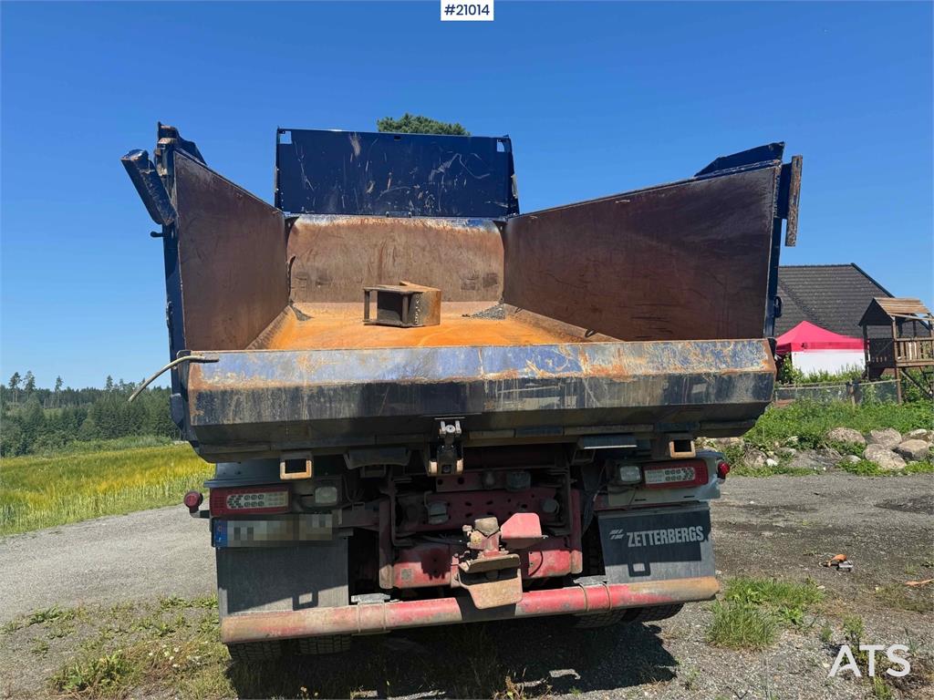 Volvo FH 540 6x4 tipper truck. Recently painted. 2017 21014 FH 540 6x4 tipper truck. Recently painted. 2017 1 Tipper truck...