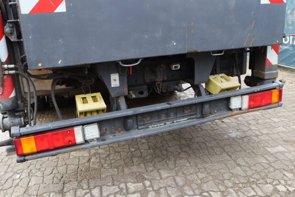 Crane truck MAN 26.364 6x4 Diesel 2002 2002 26.364 6x4 2002 1 Crane trucks image 15