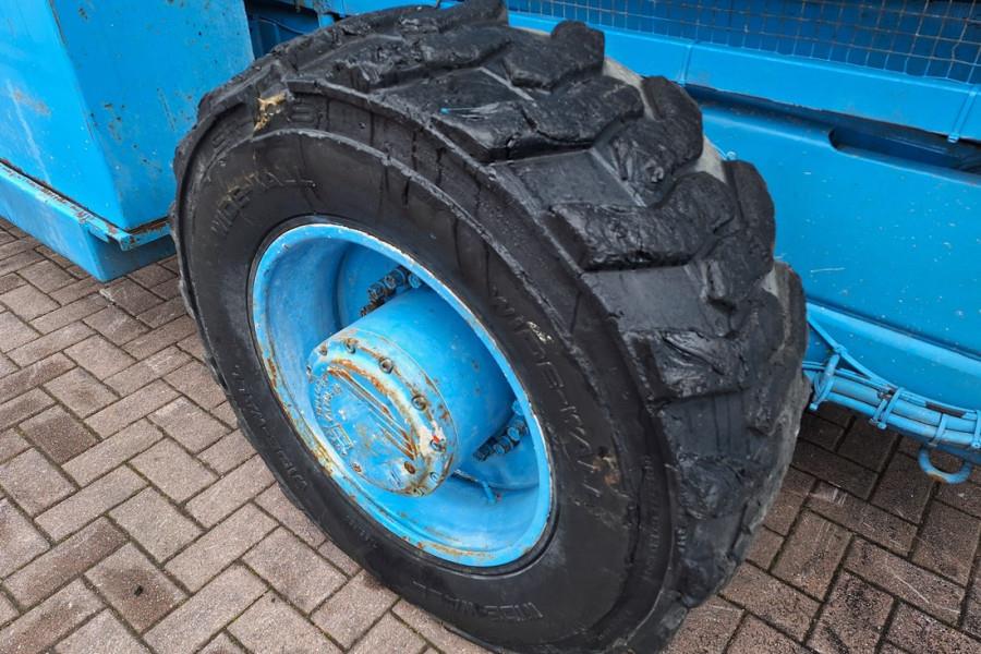 Holland Lift Megastar G300 Diesel, 4x4x4 Drive, 33.5m Working H 1998 HOLLAND LIFT - Megastar G300 - 90375 Holland lift Meg...