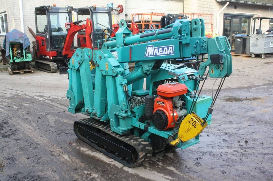 Maeda 205 Diesel Crane 2000kg 7.6m 2009 2009 Maeda 205 2009 1 Crane trucks image 4