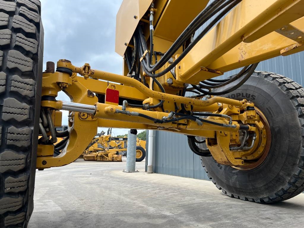 CAT 140M2 AWD 2012 207182 140M2 AWD 2012 1 Motor graders image 13