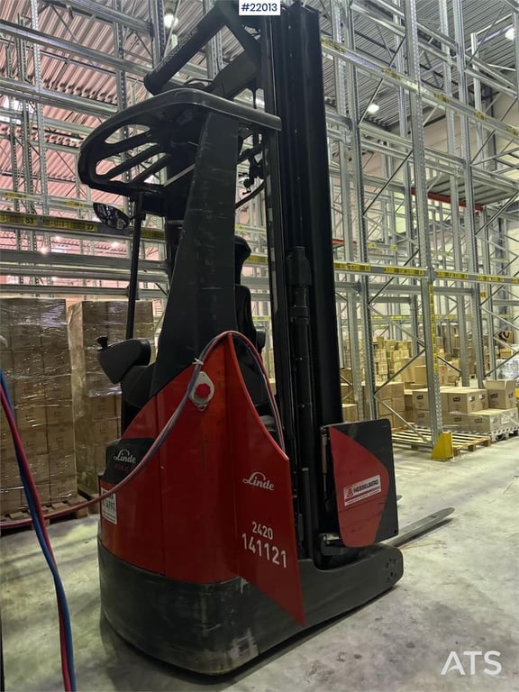 Linde R14X-03 Reach Truck 2015 22013 R14X-03 Reach Truck 2015 1 Forklift image 19