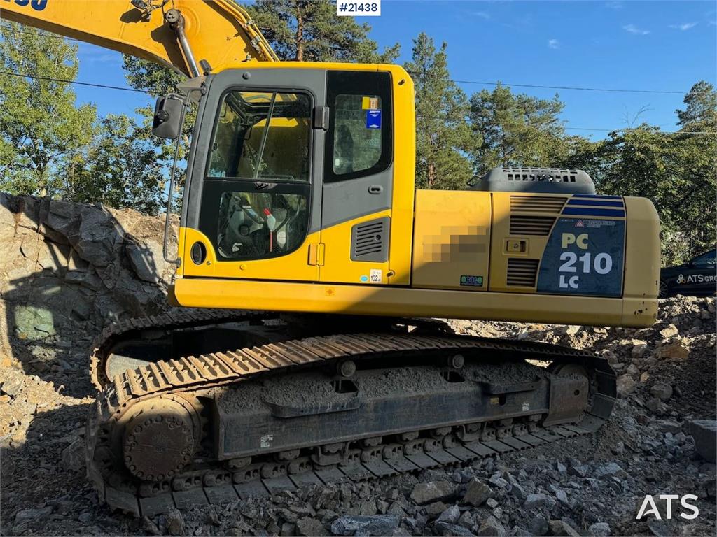 Komatsu PC210LC-8 Crawler Excavator w/ 2 Buckets, Tilt and 2013 21438 PC210LC-8 Crawler Excavator w/ 2 Buckets, Tilt and 2...