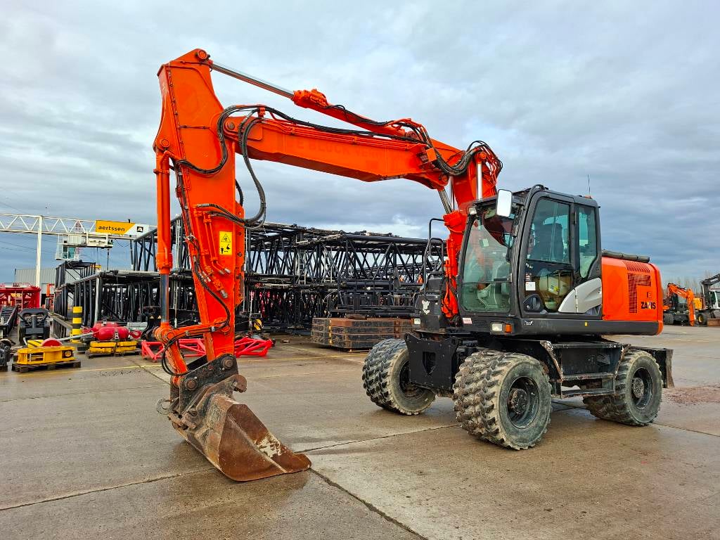 Heavy machinery product image - Image 17 of 32