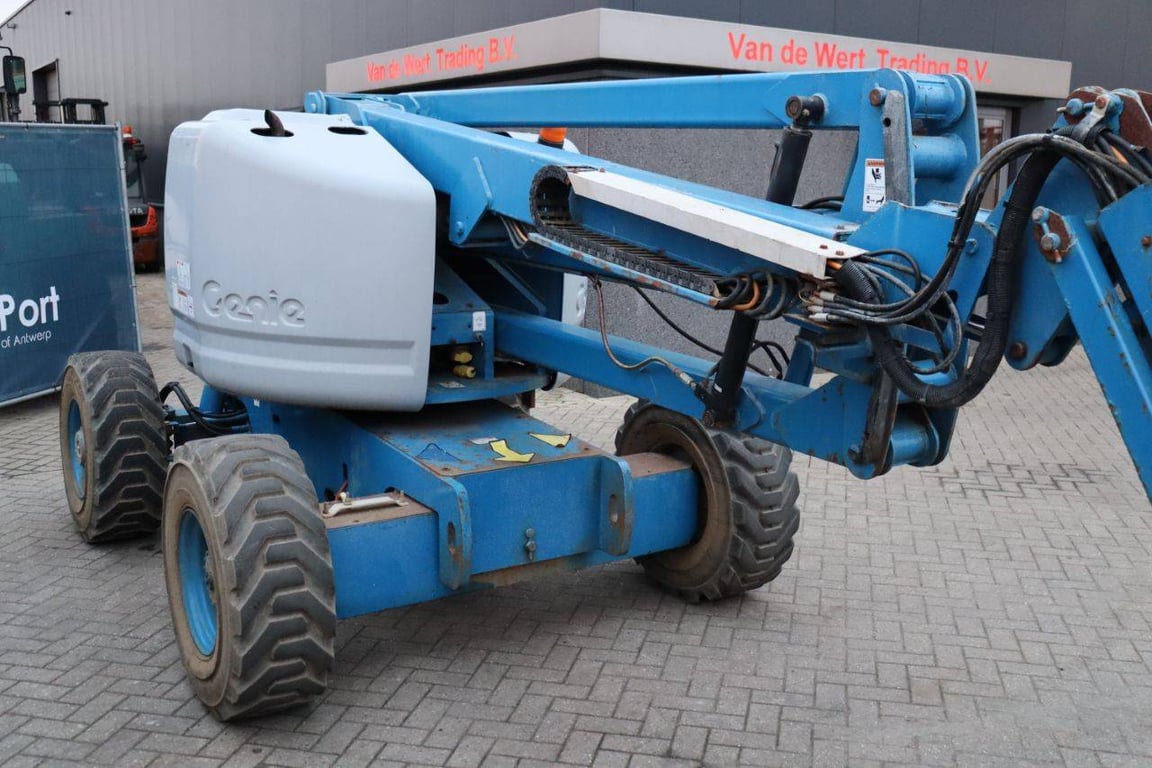 Genie Z45/25J Diesel 16m Articulated Boom Lift 2000 2000 Z45/25J 2000 1 image 8