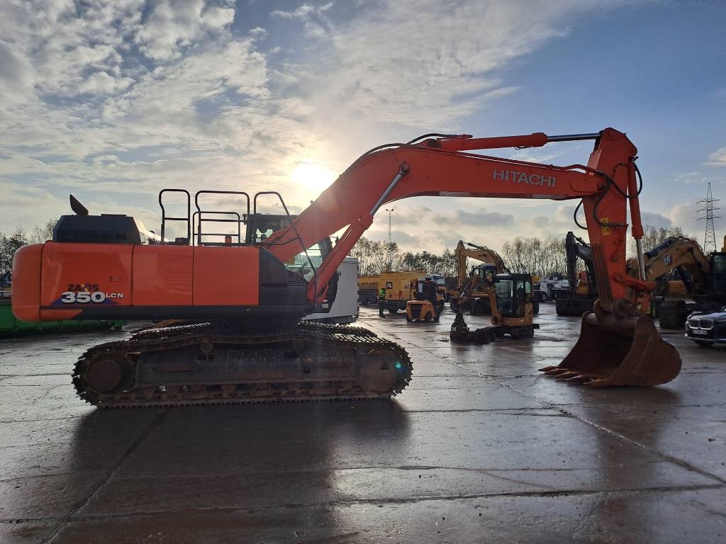 Hitachi ZX 350 LC N-6 2018 ATR-1903 ZX 350 LC N-6 2018 1 Crawler Excavators image 5