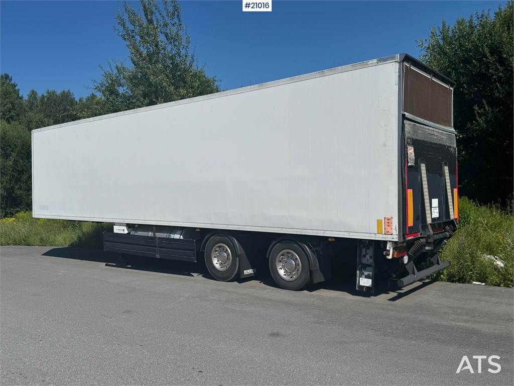 Renders Semitrailer with refrigeration unit! 2015 21016 Renders Semitrailer with refrigeration unit! 2015 1 image 5