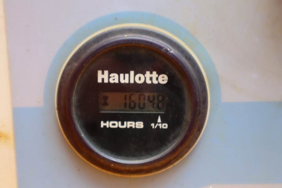 Haulotte H15SXL Diesel, 4x4 Drive, 15m Working Height, 500k 2011 HAULOTTE - H15SXL - 62922 H15SXL Diesel, 4x4 Drive, 15m W...