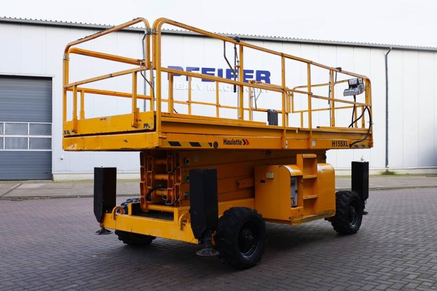Haulotte H15SXL Diesel, 4x4 Drive, 15m Working Height, 500k 2011 HAULOTTE - H15SXL - 63133 H15SXL Diesel, 4x4 Drive, 15m W...
