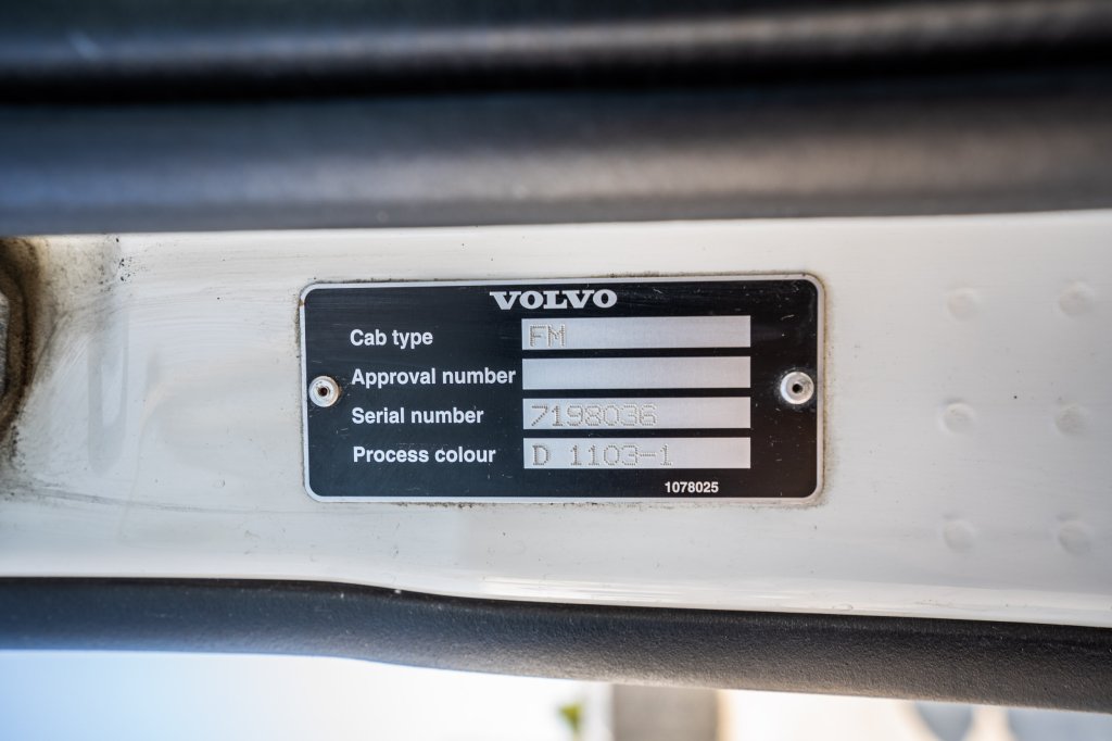 VOLVO FM (FH) 460 GLOB +VOITH+KIPHYDR. 2011 E64042 FM (FH) 460 GLOB +VOITH+KIPHYDR. 2011 1 image 14