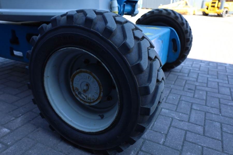 Genie Z34/22 Diesel, 4x4 Drive, 12.6m Working Height, 6. 2014 GENIE - Z34/22 - 90058 Z34/22 Diesel, 4x4 Drive, 12.6m Worki...