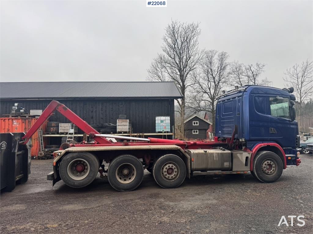 Scania R164 580 8x2 tridem hook truck 2003 22068 R164 580 8x2 tridem hook truck 2003 1 image 7