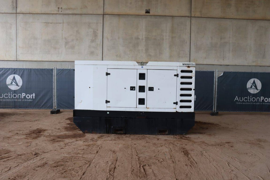 Generator SDMO R220C3 Diesel 200kVA 2012 2012 SDMO R220C3 2012 1 Generators image 2
