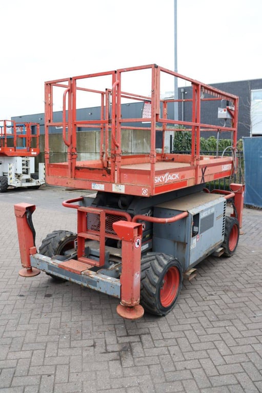 Scissor lift Skyjack SJ6832RT Diesel 12m 2015 2015 SJ6832RT 2015 1 Scissor Lifts image 6