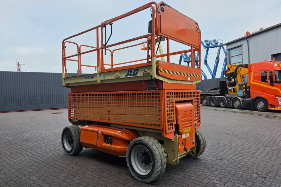 JLG M4069 Hybrid, 14.2m Working Height, 360kg Capacity 2004 JLG - M4069 - 90382 M4069 Hybrid, 14.2m Working Height, 360kg ...