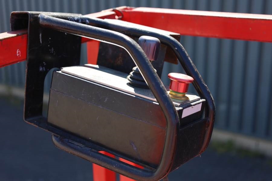 Holland Lift Ecostar HL-9710 Electric, 12m Working Height, 325k 2014 HOLLAND LIFT - Ecostar HL-9710 - 63513 Holland lift E...