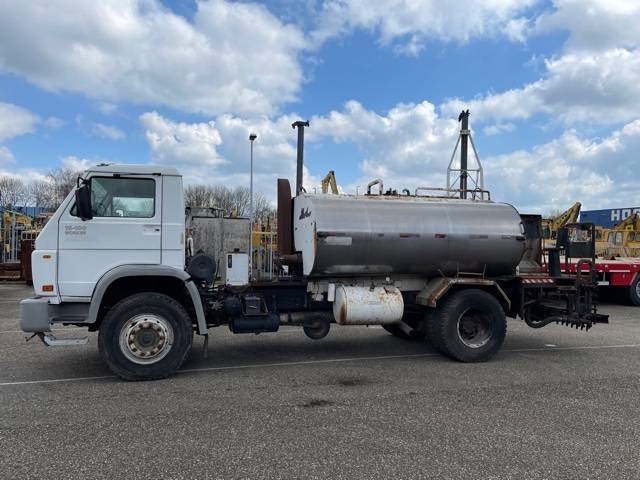 Volkswagen 15-180 2010 3744 Volkswagen 15-180 2010 1 image 2