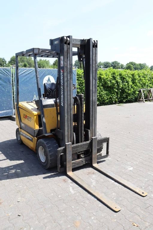 Forklift Jungheinrich EFG 25 Electric 2400kg 5.0m 1999 1999 EFG 25 1999 1 Forklift image 7