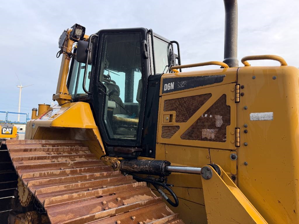 CAT D6N LGP 2013 208148 D6N LGP 2013 1 Dozers image 10