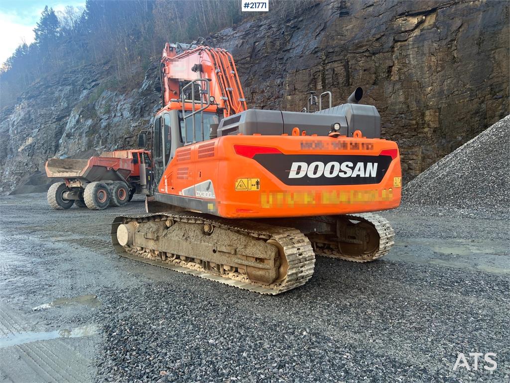 Doosan Dx300lc-5 Gravemaskin m/ rototilt og pusseskuffe 2017 21771 Dx300lc-5 Gravemaskin m/ rototilt og pusseskuffe 2017 1...