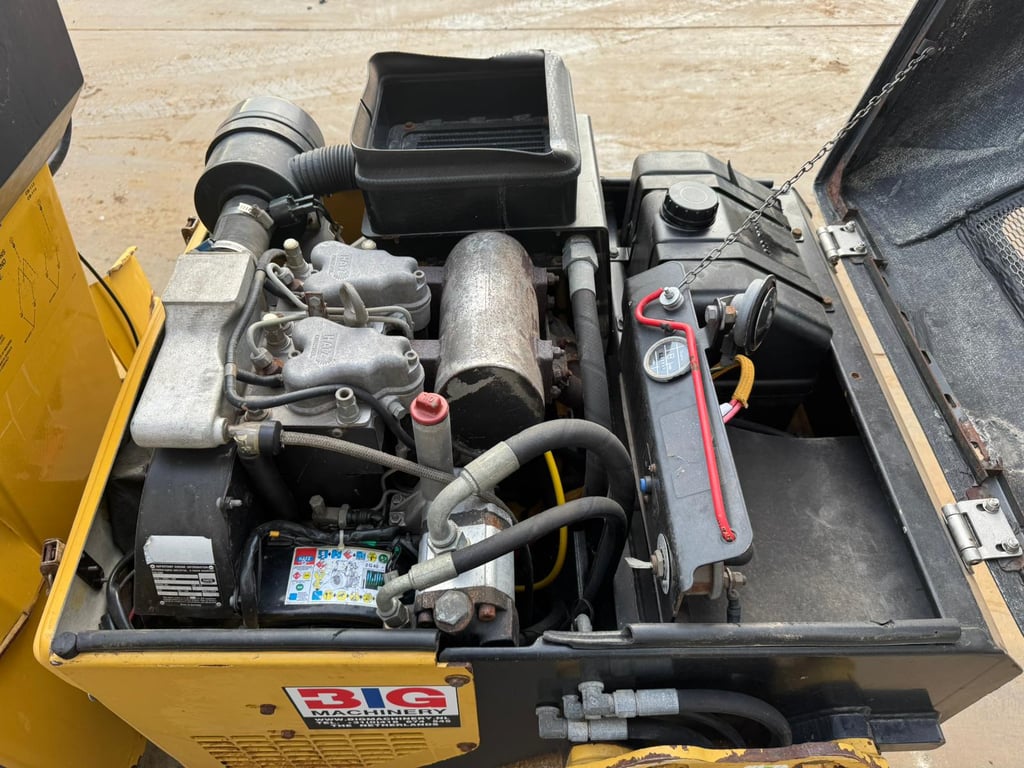 Caterpillar CB114 2005 00033651 CB114 2005 1 image 14