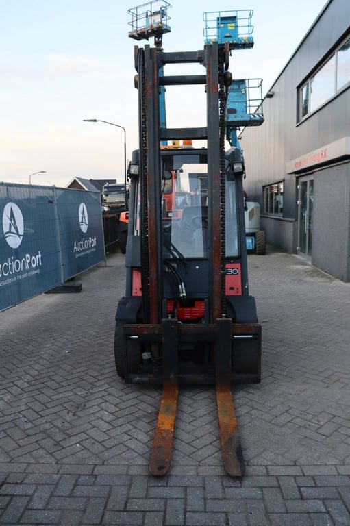 Forklift Fenwick-Linde H30D Diesel 3000kg 2007 2007 Fenwick-Linde H30D 2007 1 Forklift image 8