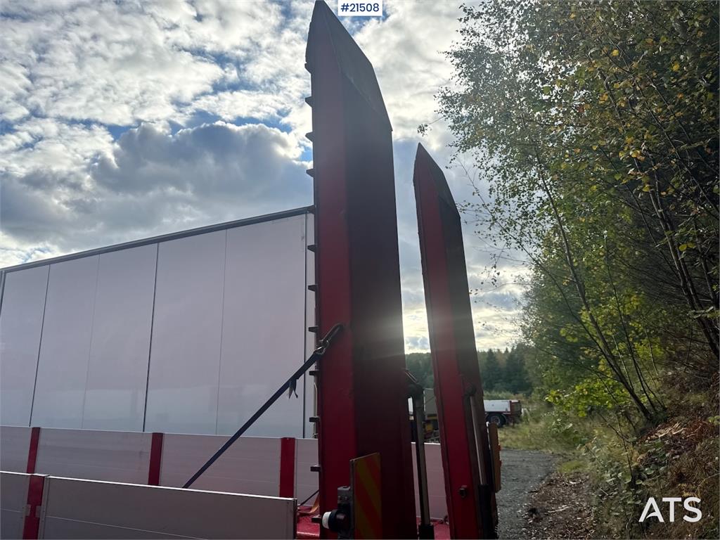 Doll Machinery Semi w/ Widening and Hydraulic Bridges. 2018 21508 Doll Machinery Semi w/ Widening and Hydraulic Bridges. 2...