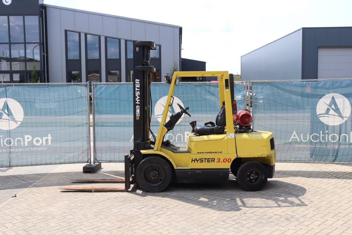 Forklift Hyster H3.20XM LPG 2810kg 5.9m 1998 1998 H3.20XM 1998 1 Forklift image 2