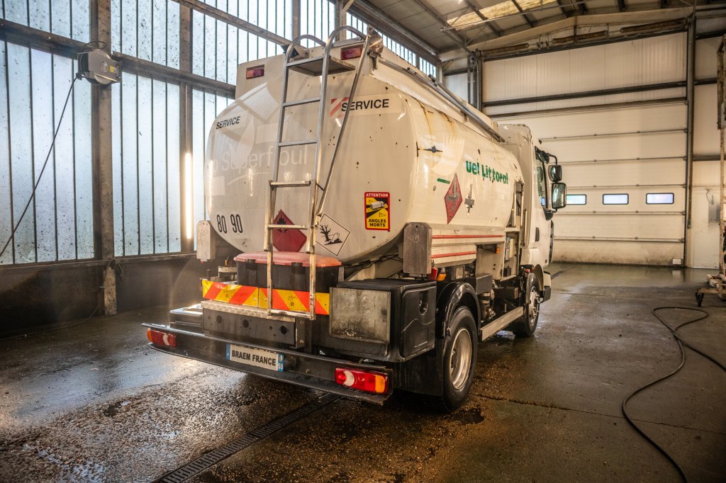 RENAULT 180 DCI+5500L/3COMP LAMES 2006 E61069 Renault 180 DCI+5500L/3COMP LAMES 2006 1 image 3