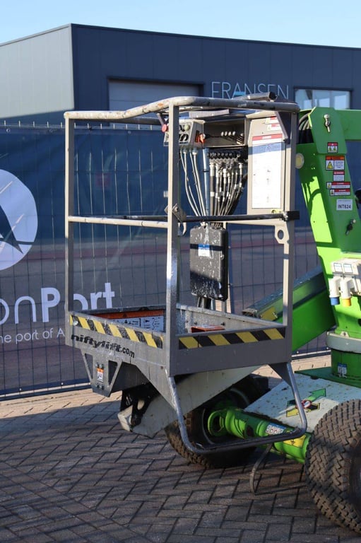 Niftylift HR12NDE Hybrid 12m Articulated Boom Lift 2016 2016 Niftylift HR12NDE Mktb 2016 1 image 11