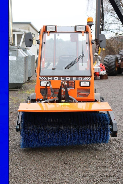 Mini tractor Holder C 2.42 Diesel with sweeping brush Holder C 2.42 1 image 9
