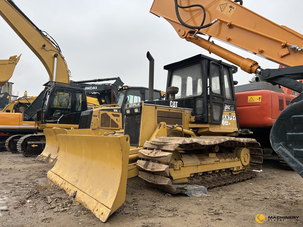 D5C Caterpillar Used Bulldozer good price HOT SALE D5C 2016 1 Dozers image 2