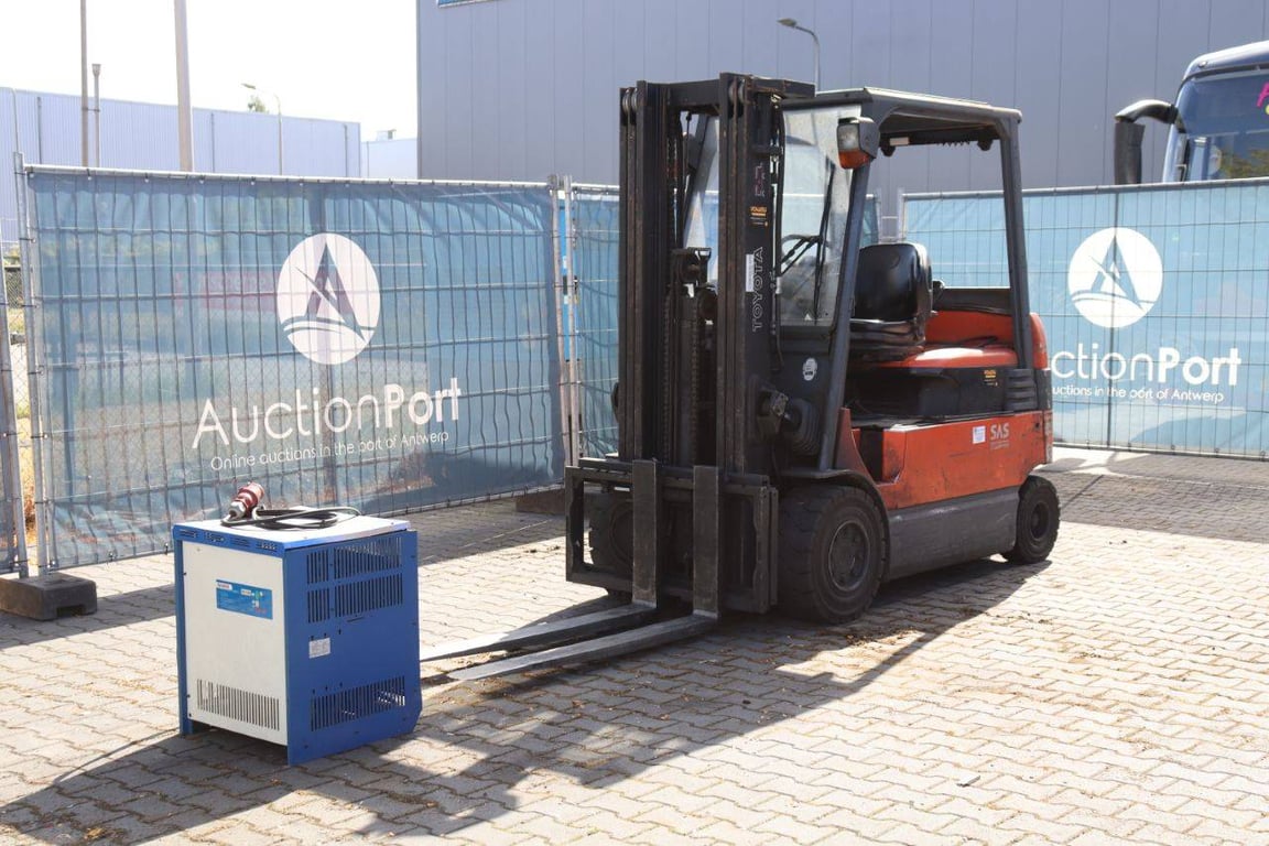 Forklift Toyota 7FBMF30 Electric 3000kg 4.7m 2008 2008 7FBMF30 2008 1 Forklift image 9