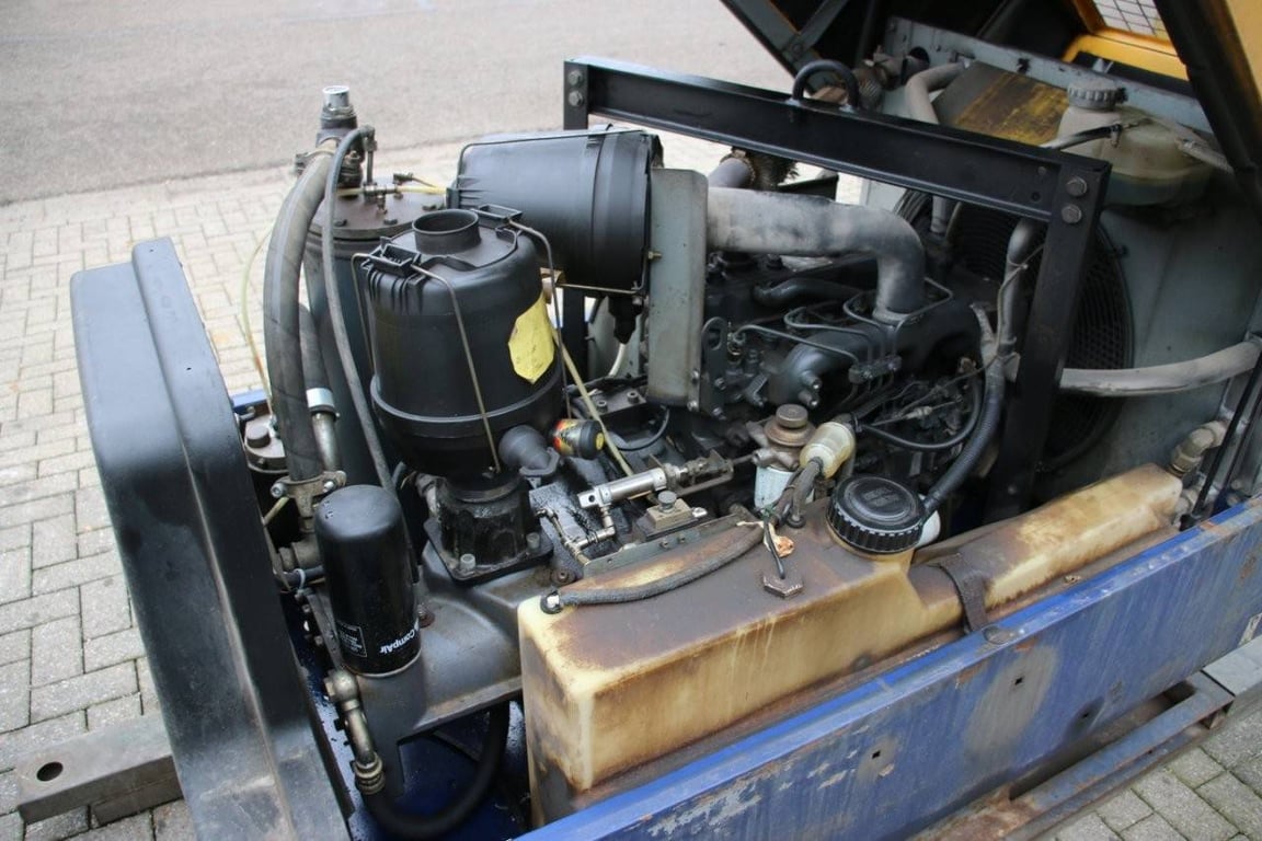 Compressor Compair C50 Diesel 2009 2009 Compair C50 2009 1 Compressors image 13