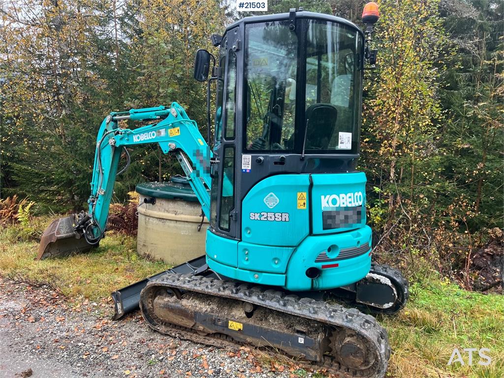 Kobelco Sk25SR-6E Excavator w/ sanding bucket, digging buc 2021 21503 Sk25SR-6E Excavator w/ sanding bucket, digging buc 2...