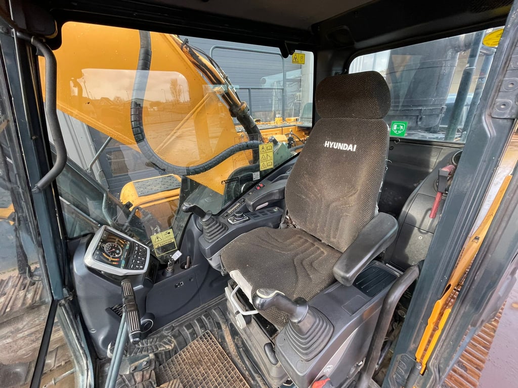 Hyundai HX 430L 2017 00033829 HX 430L 2017 1 image 12