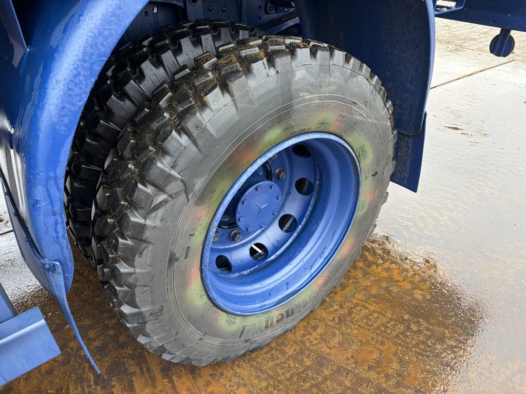 MercedesBenz 1017 4X4 ex army blue 70001337 MercedesBenz 1017 4X4 ex army blue 1 image 11