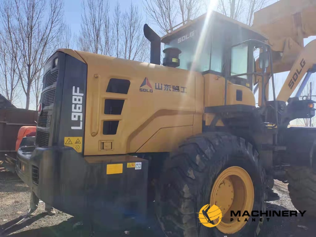 SDLG LG968F Loader Used Good Condition For Sale LG968F 2021 1 Wheel Loaders image 2