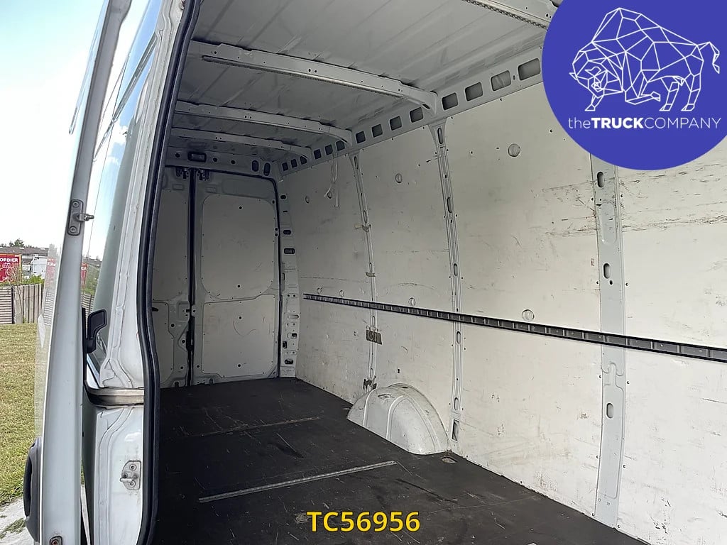 Iveco Daily 35-160 HI MATIC - L4H2 2017 TC56956 Daily 35-160 HI MATIC - L4H2 2017 1 image 10