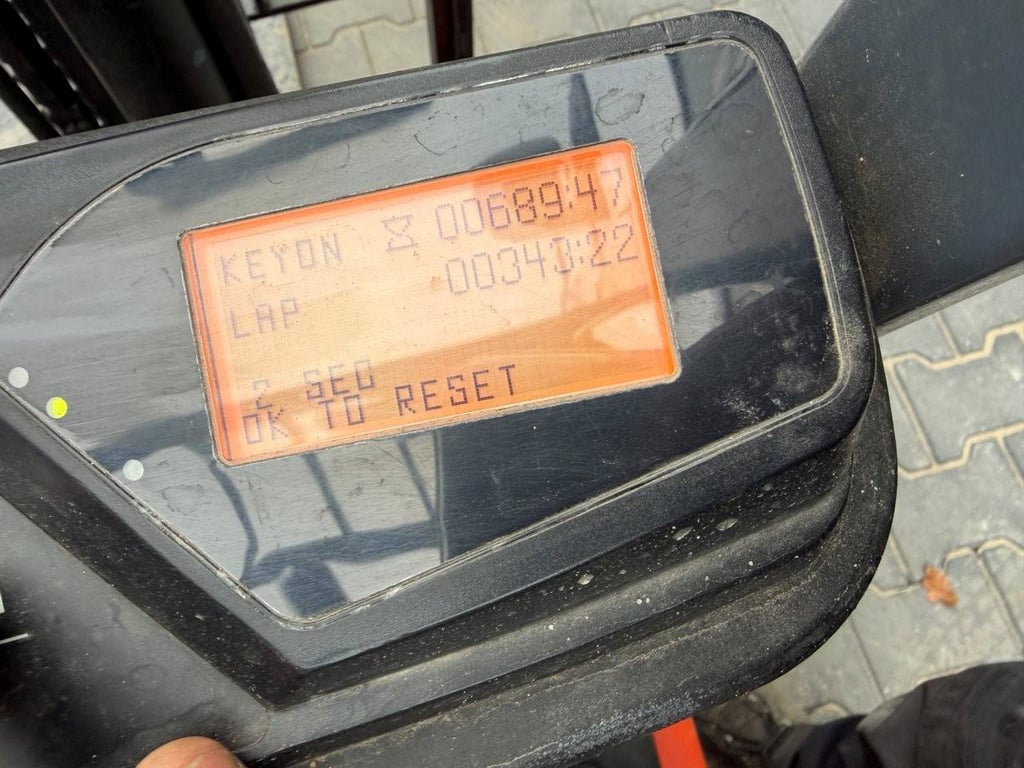 Forklift Toyota 7FBEST13 Electric 1200kg 2012 2012 7FBEST13 2012 1 Forklift image 9