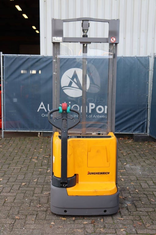 Stacker Jungheinrich EJC 112 Electric 1200kg 2016 2016 EJC 112 2016 1 image 5