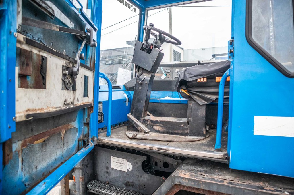 TERBERG TERBERG RT28 - 4X4 1997 E62272 Terberg TERBERG RT28 - 4X4 1997 1 image 5