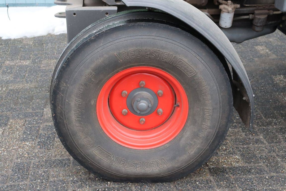 Tractor Fendt Farmer 305LS Turbomatik Diesel (Margin) 1987 Fendt Farmer 305LS Turbomatik 1987 1 image 15