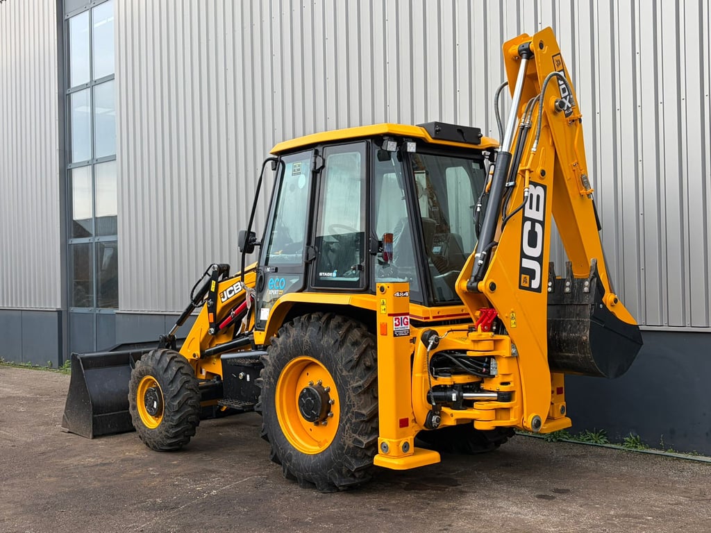 JCB 3DX (3CX) Plus 4x4 AC Cabin Hammerlines 2025 00033733 3DX (3CX) Plus 4x4 AC Cabin Hammerlines 2025 0 image 3